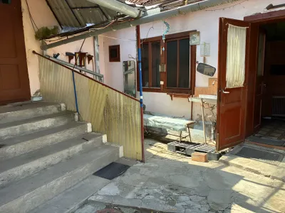 curte si scari intrare casa vanzare Miercurea Sibiului Sibiu